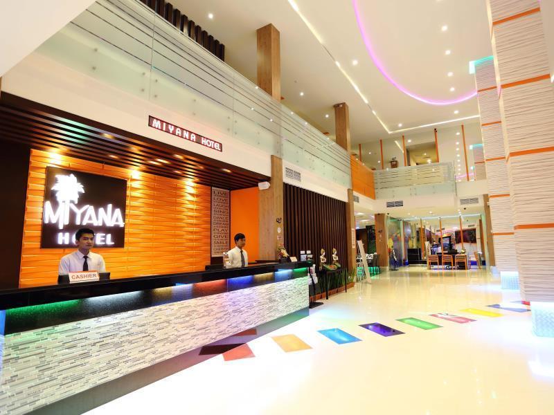 Miyanna Hotel Medan Exterior foto